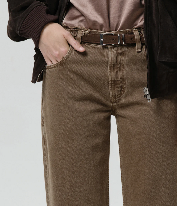 CITIZENS OF HUMANITY - Lindz Easy Straight in Cocoa Jeans