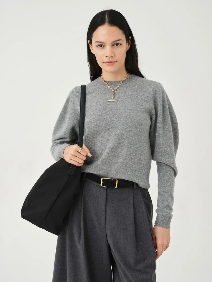 VEE COLLECTIVE - Essence Vertical Tote in Black Handbag