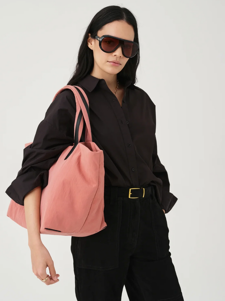 VEE COLLECTIVE - Essence Tote Medium in Rose Dawn Trench Handbag