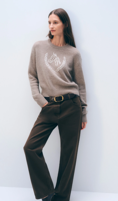 WHITE & WARREN - Cashmere Blend Horse Embroidered Crew in Misty Sweaters