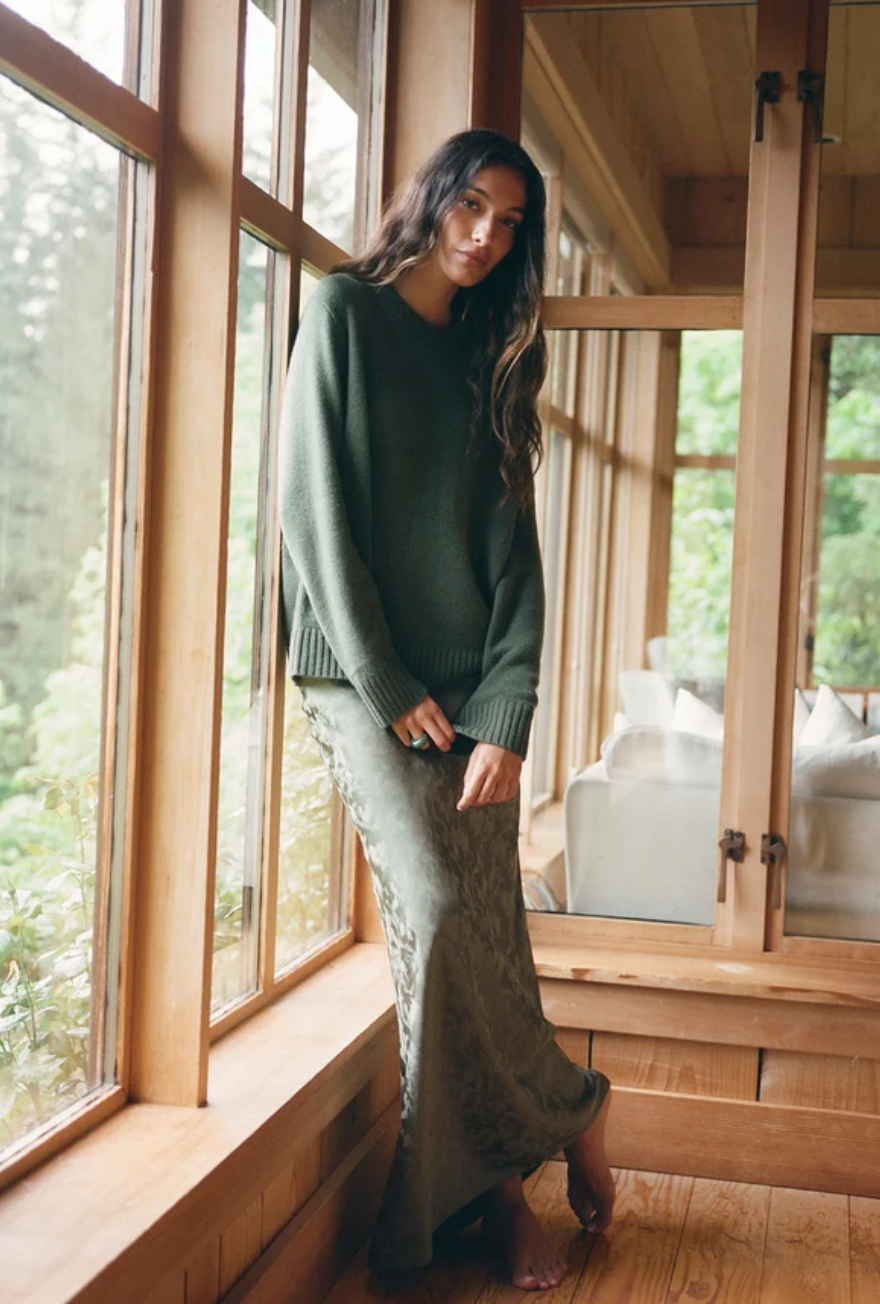 JENNI KAYNE - Cashmere Oversized Crewneck in Pine Sweaters