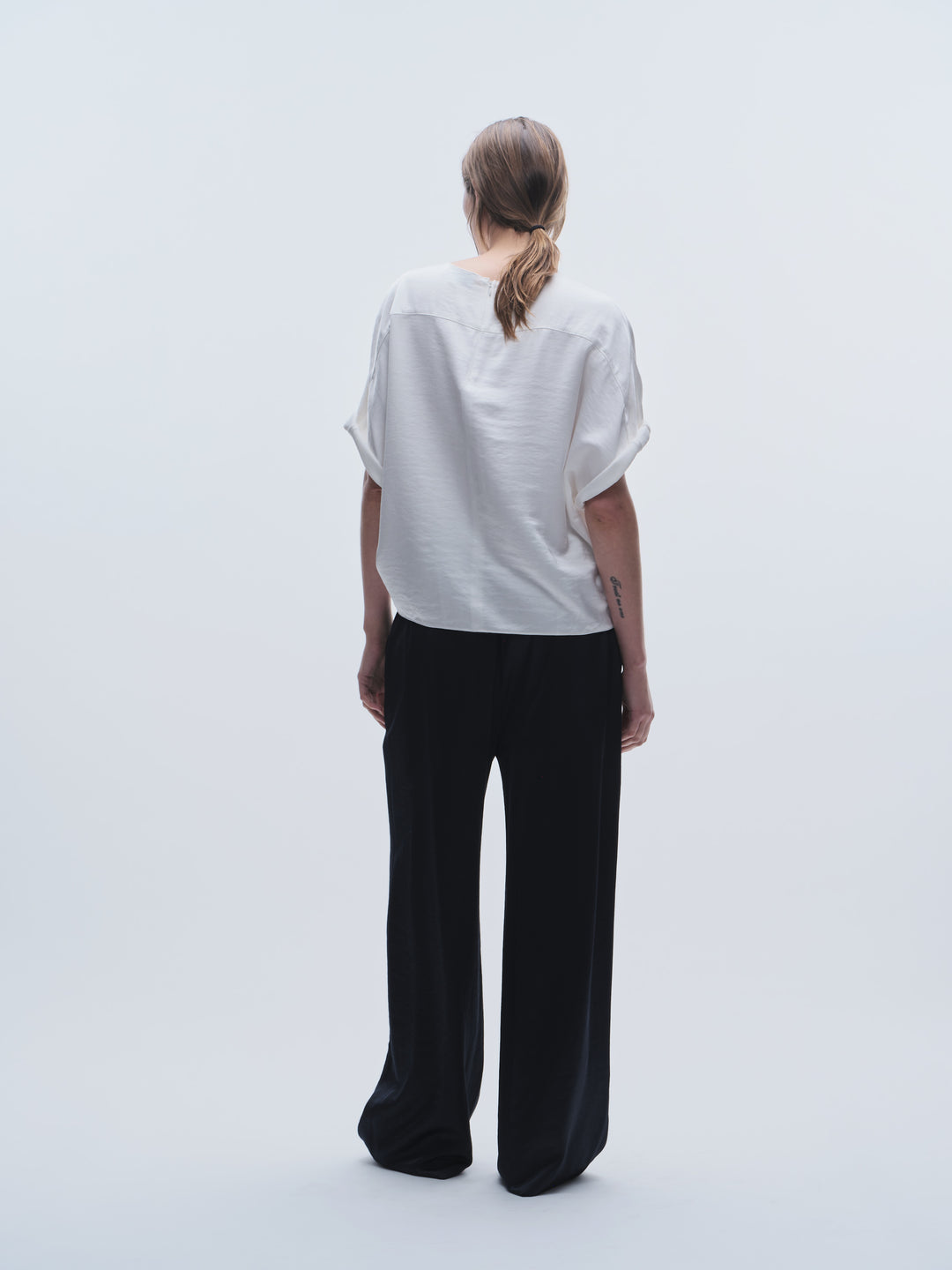 Saint Art New York - Maeve Dolman Blouse in White