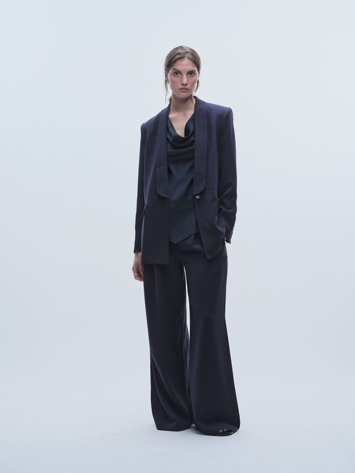 Saint Art New York - Lennox Everyday Blazer in Navy Crepe