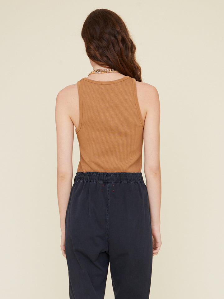 Xirena - Arynn Tank Top in Sand Dune