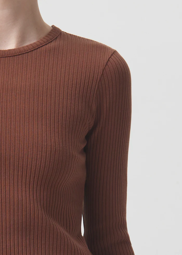 AGOLDE - Alma Shrunken Crew Neck in Beeswax