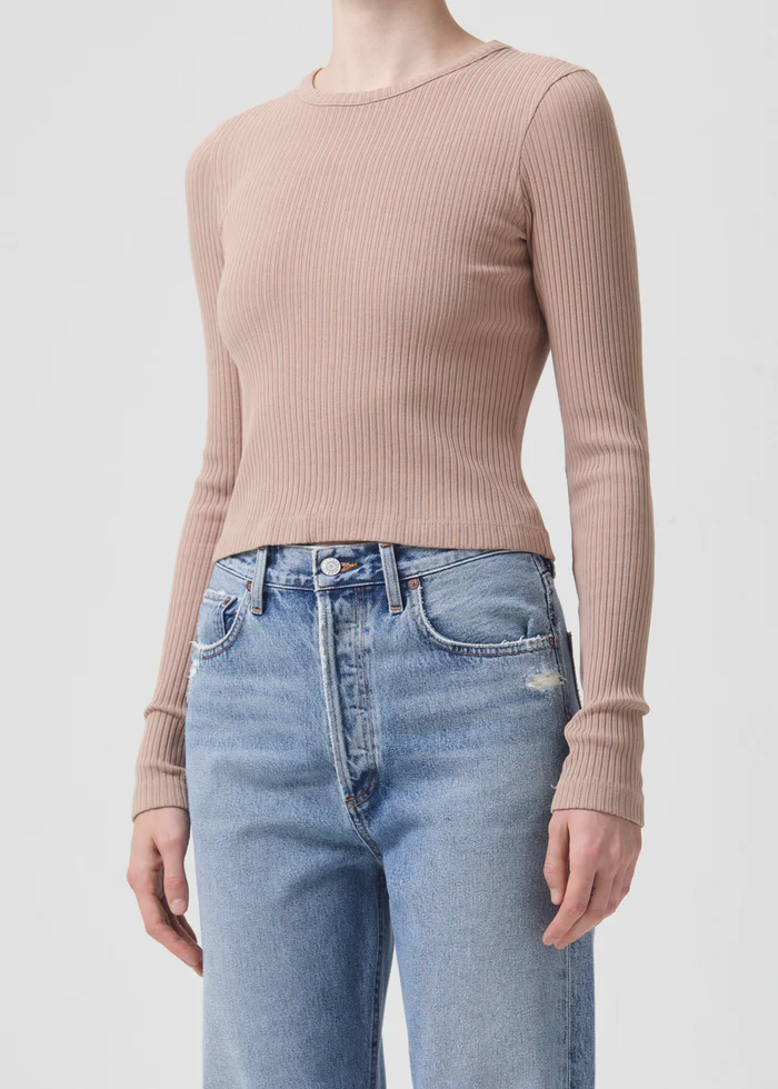 AGOLDE - Alma Shrunken Crew Neck in Wafer