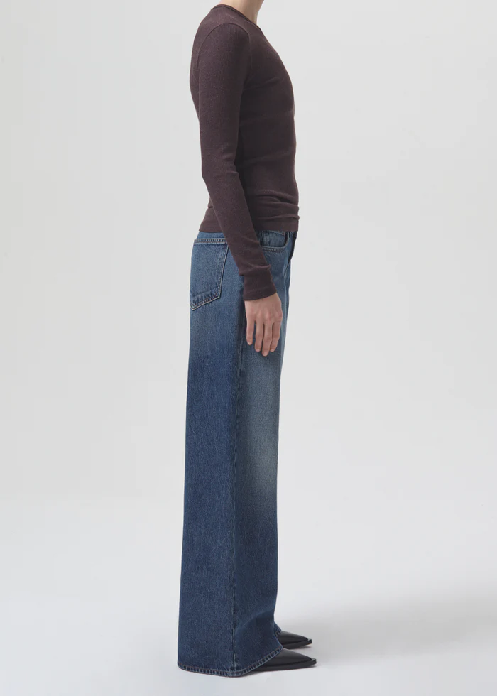 AGOLDE - Delphi Slim Tee in Fox