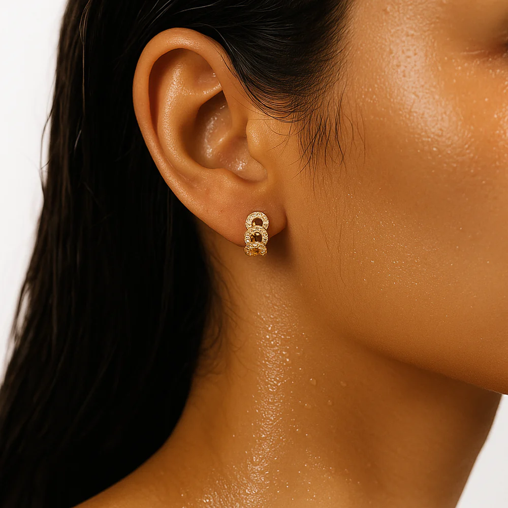ELLIE VAIL - Anika Chain Huggie Hoop Earring in Gold Jewelry