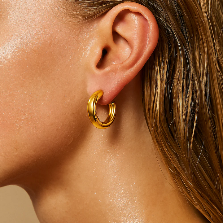 ELLIE VAIL - Cosa Mini Hoop Earring in Gold Jewelry