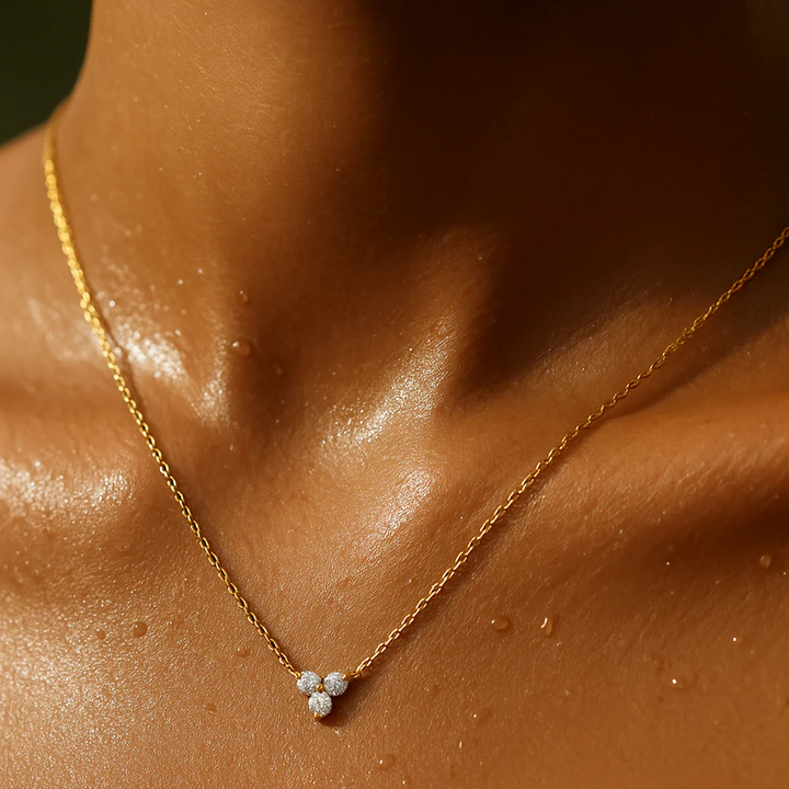 ELLIE VAIL - Donna Triple Stone Necklace in Gold Jewelry