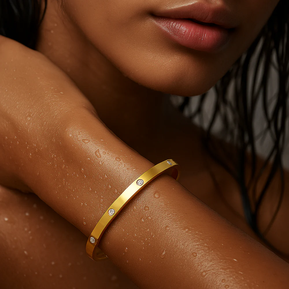 ELLIE VAIL - Jordyn Bangle Bracelet in Gold Jewelry