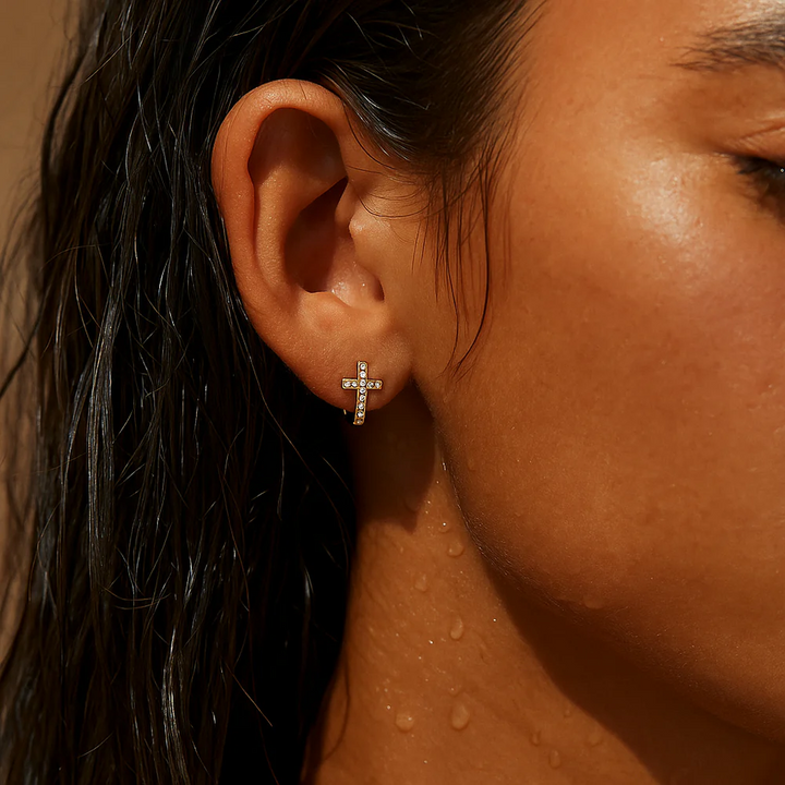 ELLIE VAIL - Ridge Cross Huggie Hoop Earring in Gold Jewelry