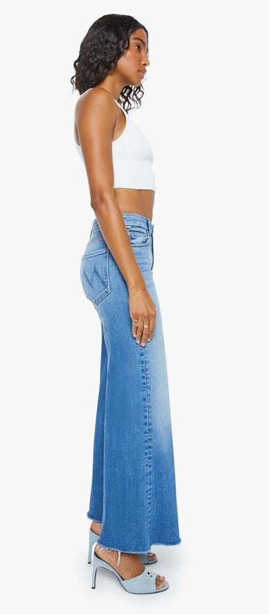 MOTHER - The Roller Fray in Fan Favorite Jeans