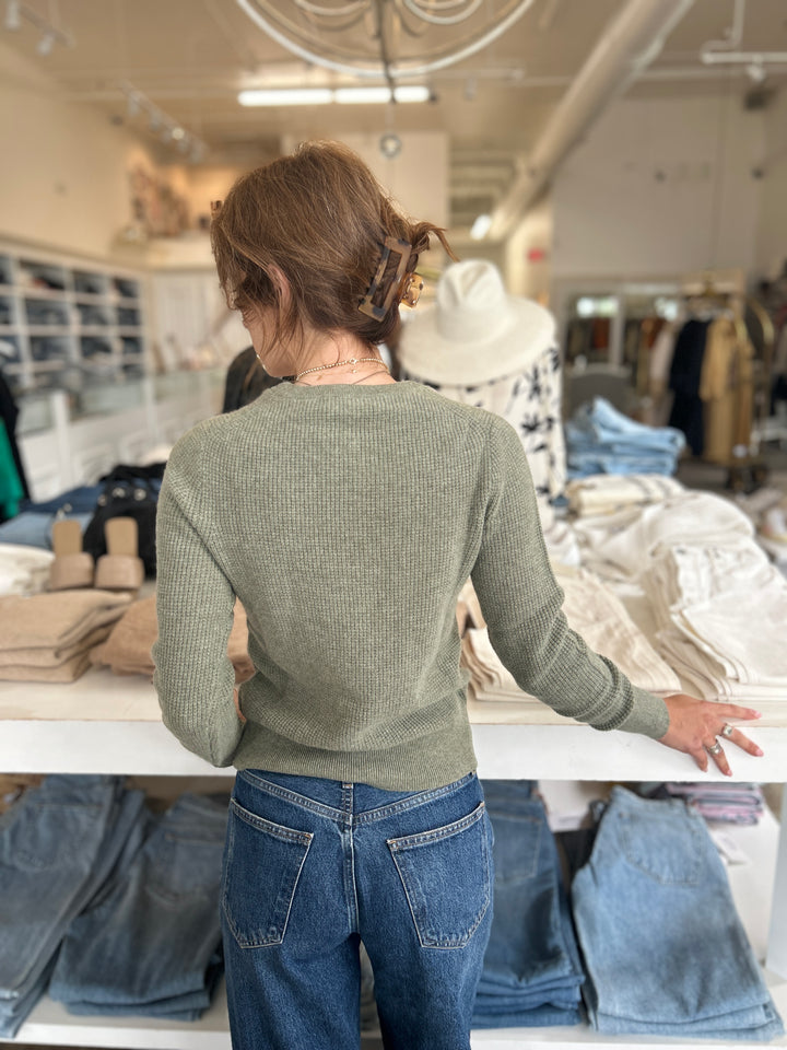 White +Warren - Cashmere Waffle Henley in Leaf Heather