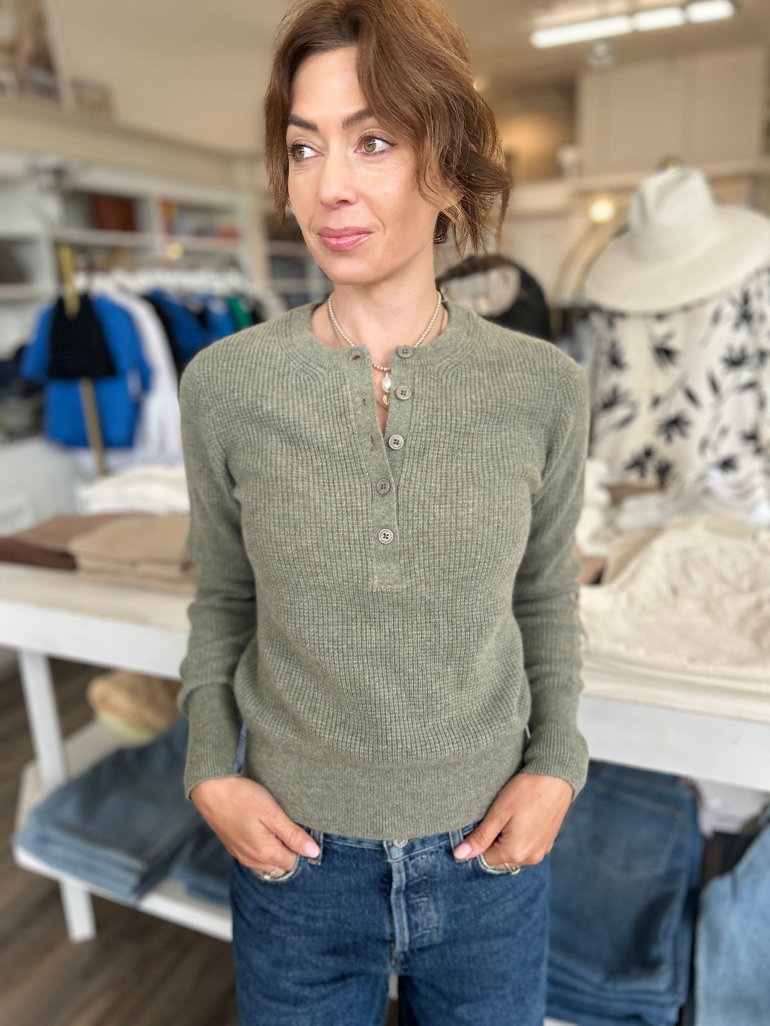 White +Warren - Cashmere Waffle Henley in Leaf Heather