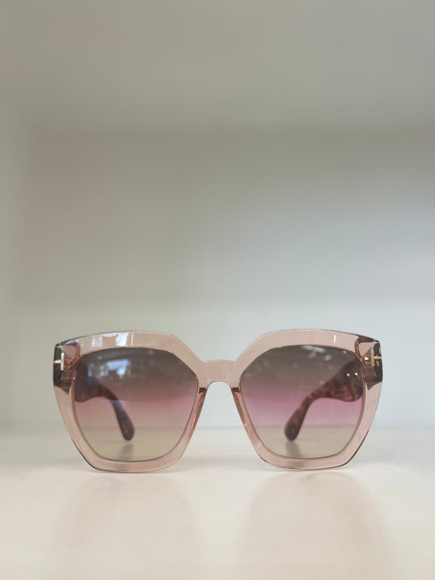 Tom Ford cat eye sunglasses  Fashion, Louis vuitton, Louis