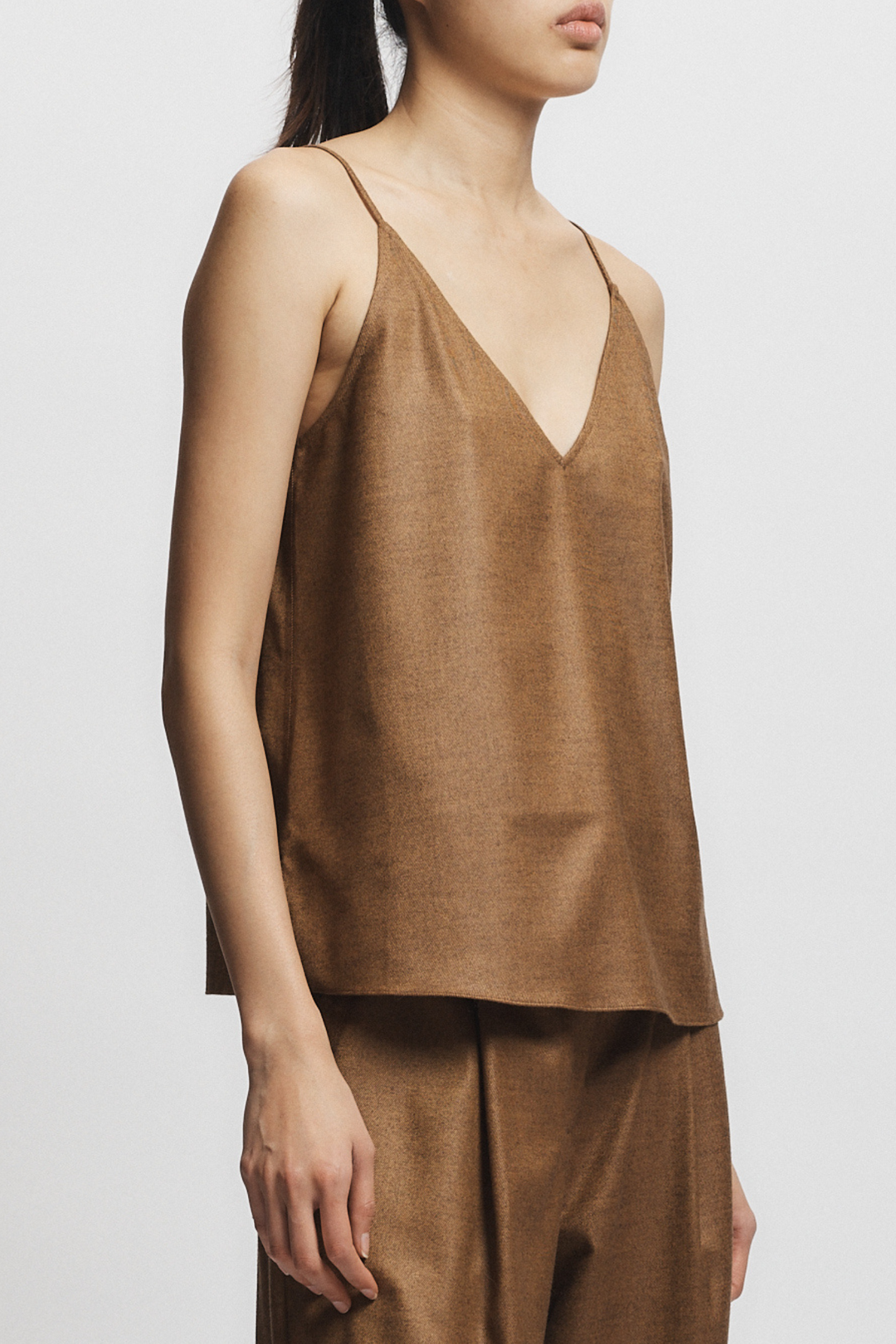 Saint Art New York - Keller V-Nek Swing Tank in Clove