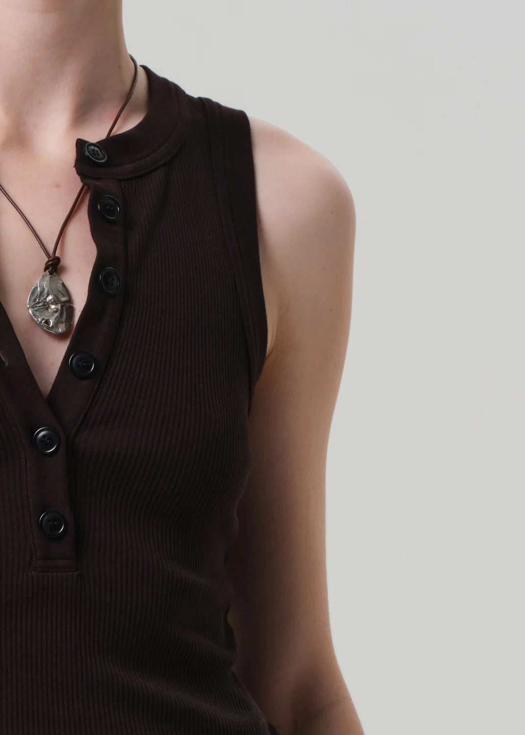 CITIZENS OF HUMANITY - Caralyn Tank in Chocolate