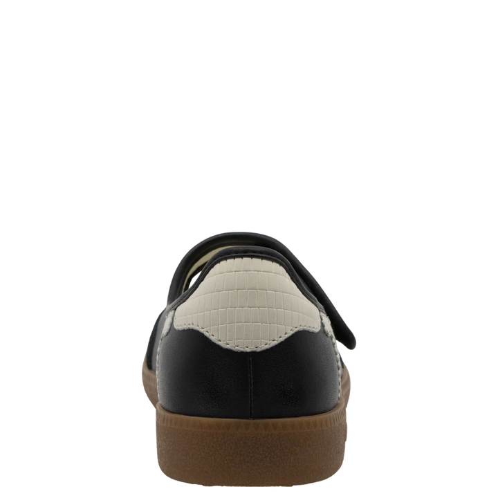 Back 70 - Aya Sneakerina in Black Milk