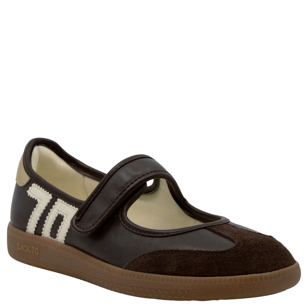 Back 70 - Aya Sneakerina in Black Milk