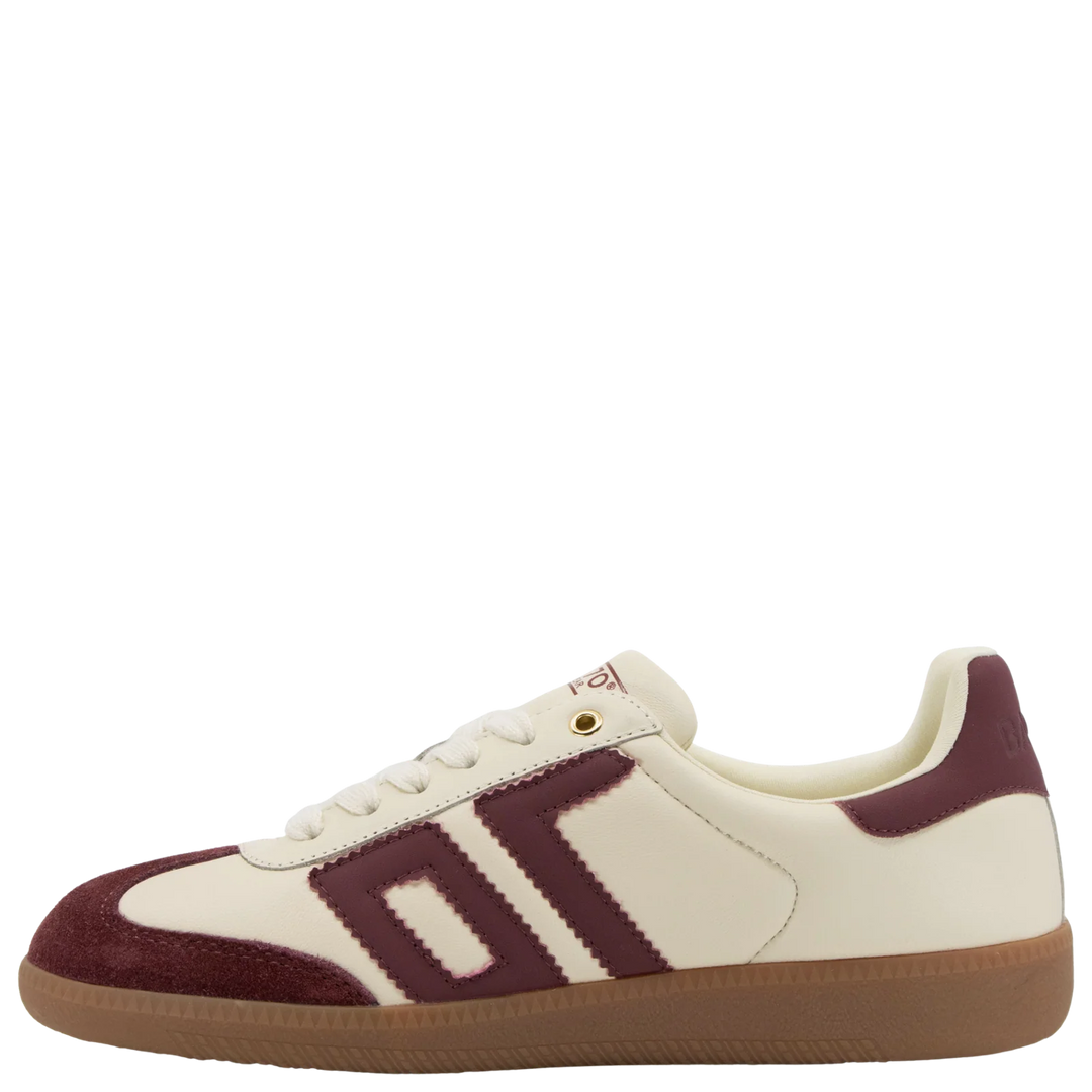 BACK 70 - Cloud NM Sneaker in Milk Wine sneakers