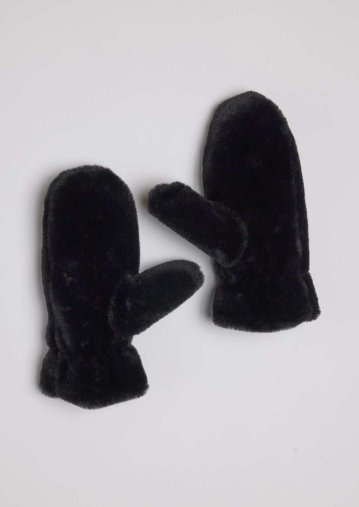 Hat Attack - Faux Fur Mitten in Black