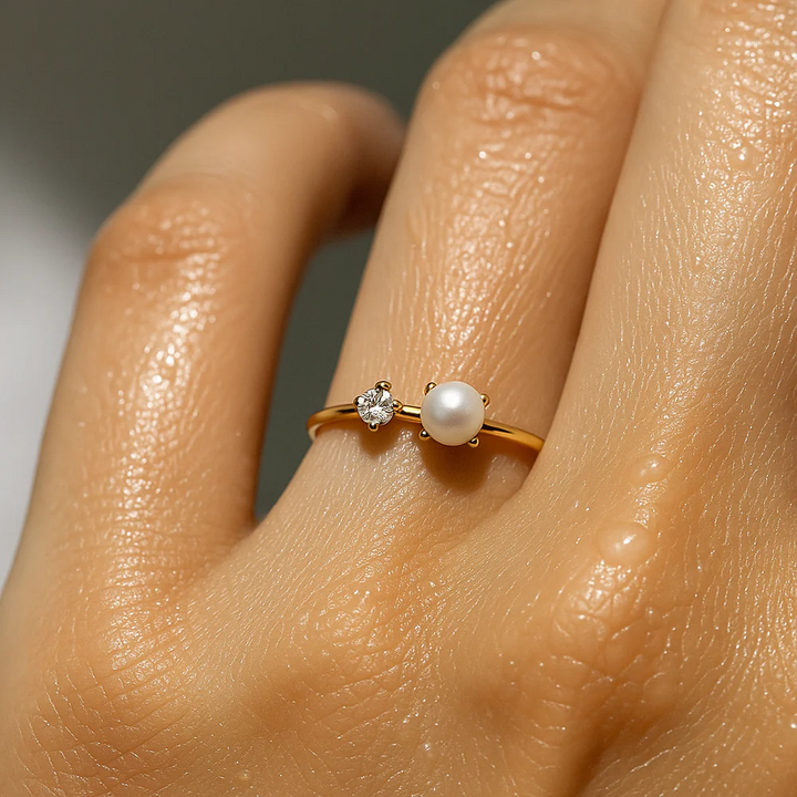 ELLIE VAIL - Enza Pearl Stone Ring in Gold