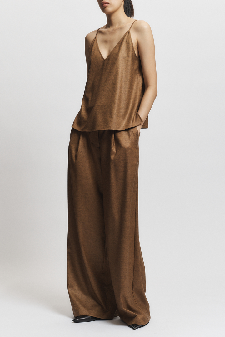 Saint Art New York - Keller V-Nek Swing Tank in Clove