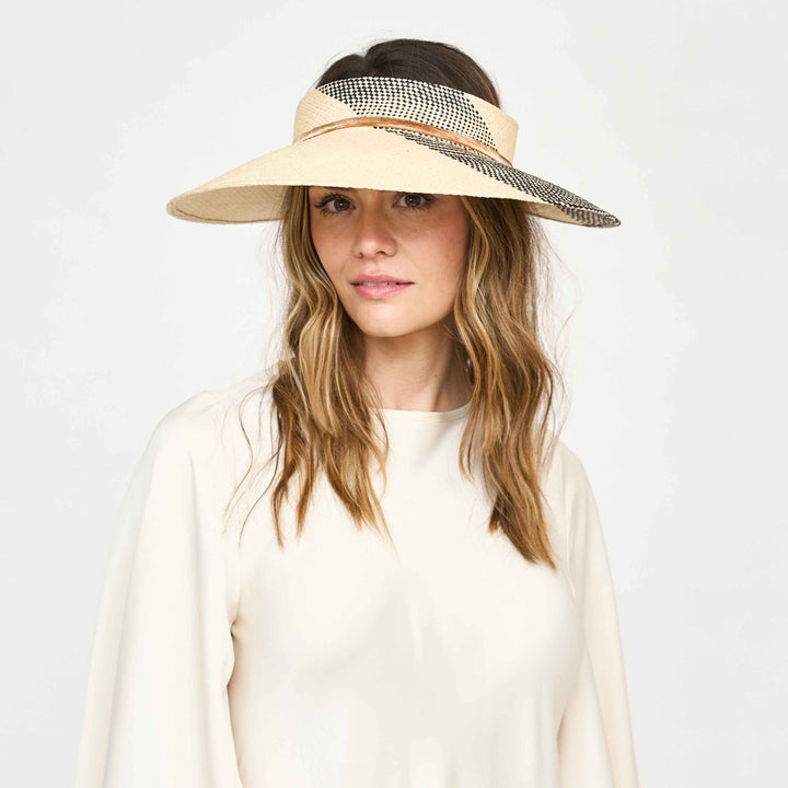 Freya - Lupine Visor in Natural/Black (O/S)
