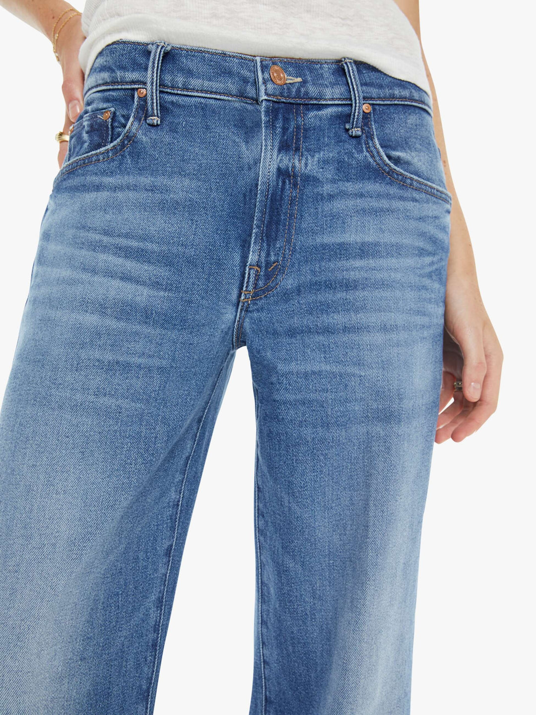 Mother Denim - The Mid Rise Maven Ankle in All Your Eggs in One Basket