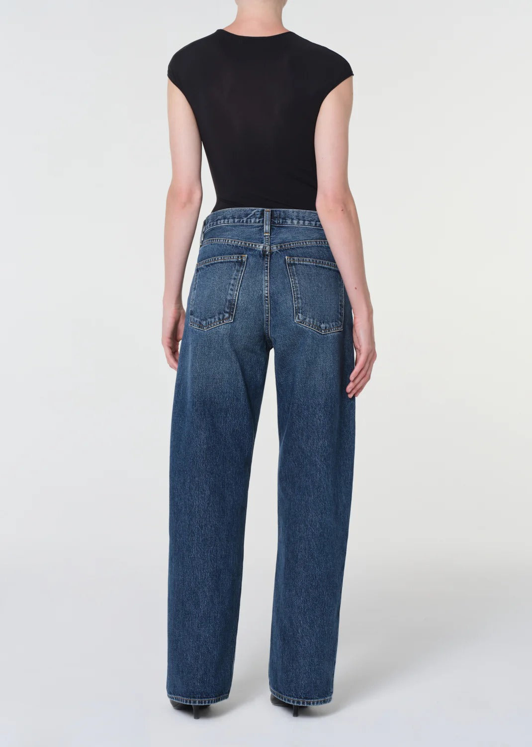 AGOLDE - Arc Jean 32 in Shortwave