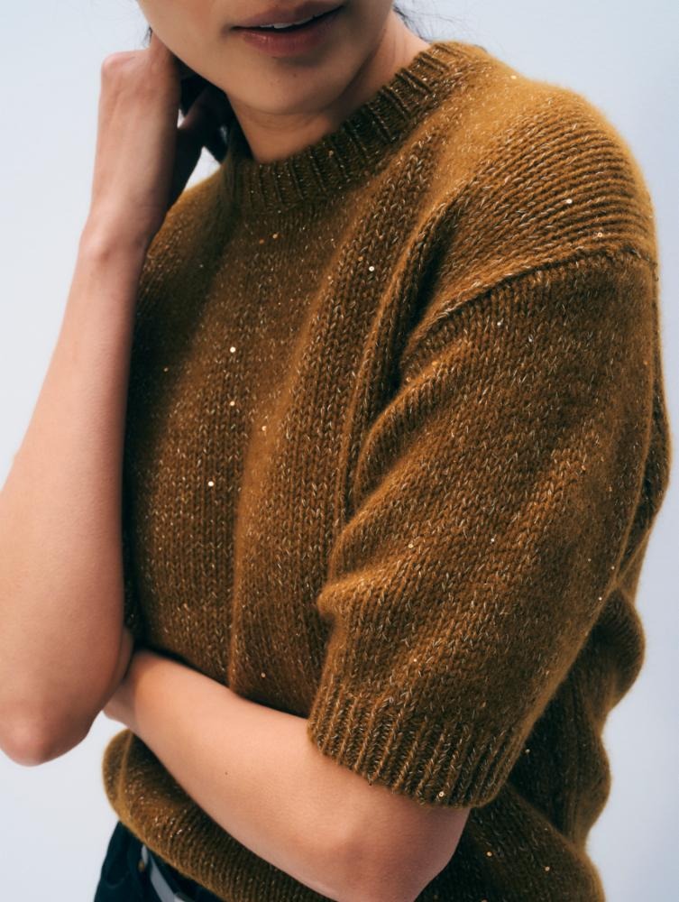WHITE & WARREN - Cashmere Shine Tee in Antique Gold Shine