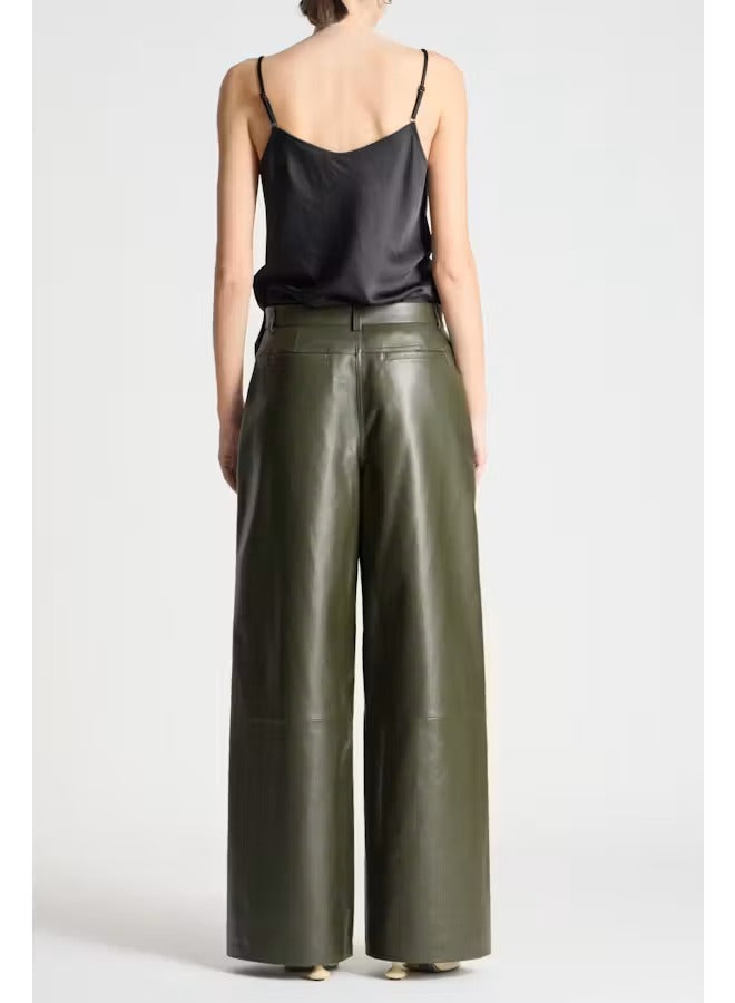 Saint Art New York - Finn Cami in Black