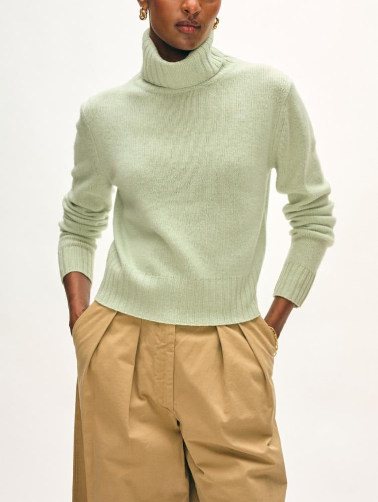 WHITE & WARREN - Featherweight Turtleneck in Mint Green