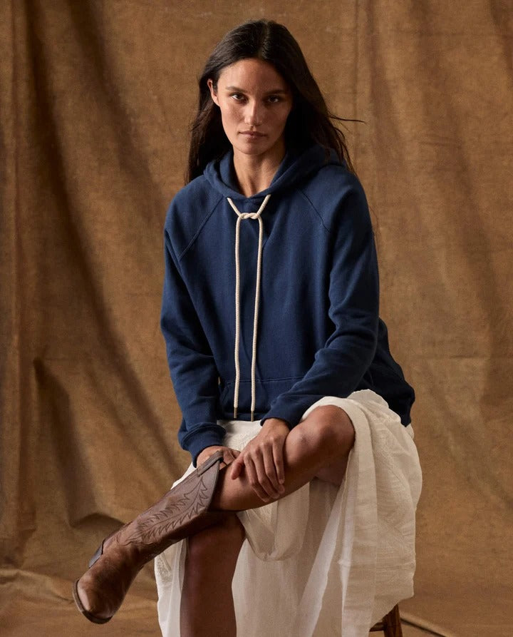 THE GREAT - The Fleece Pullover Hoodie in True Navy Sweatshirts