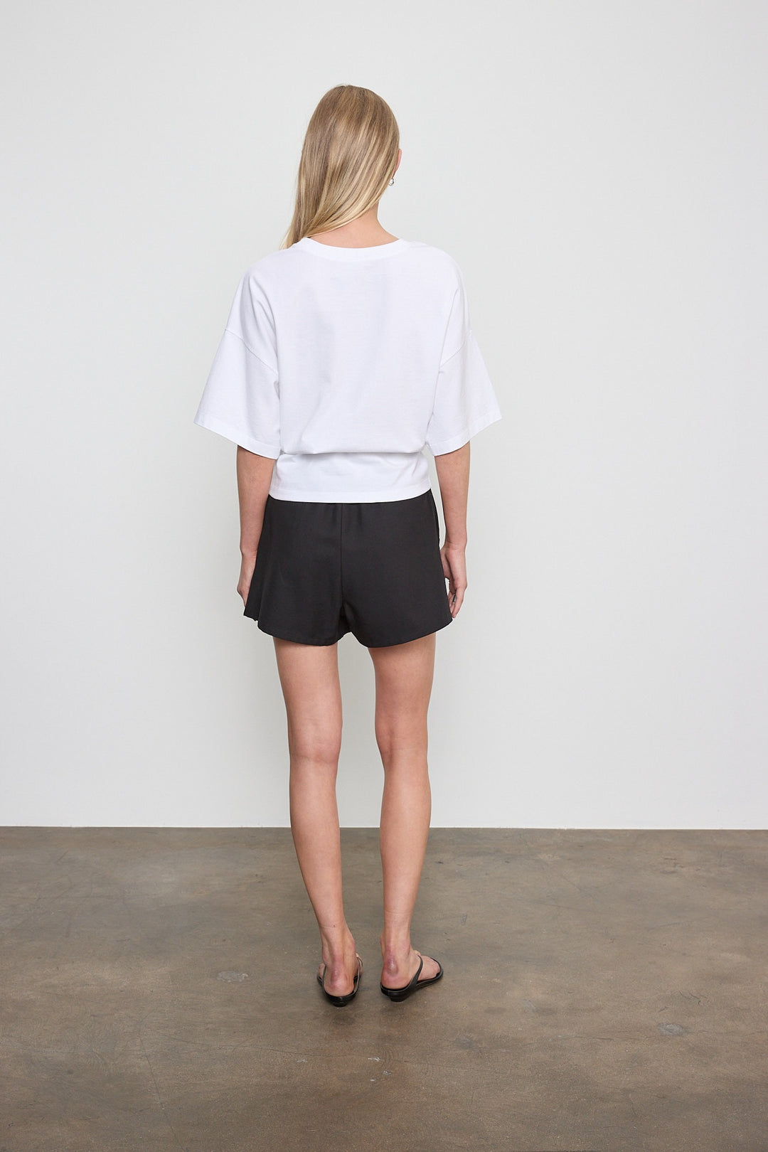 ENZA COSTA - Twill All Day Short in Black Shorts
