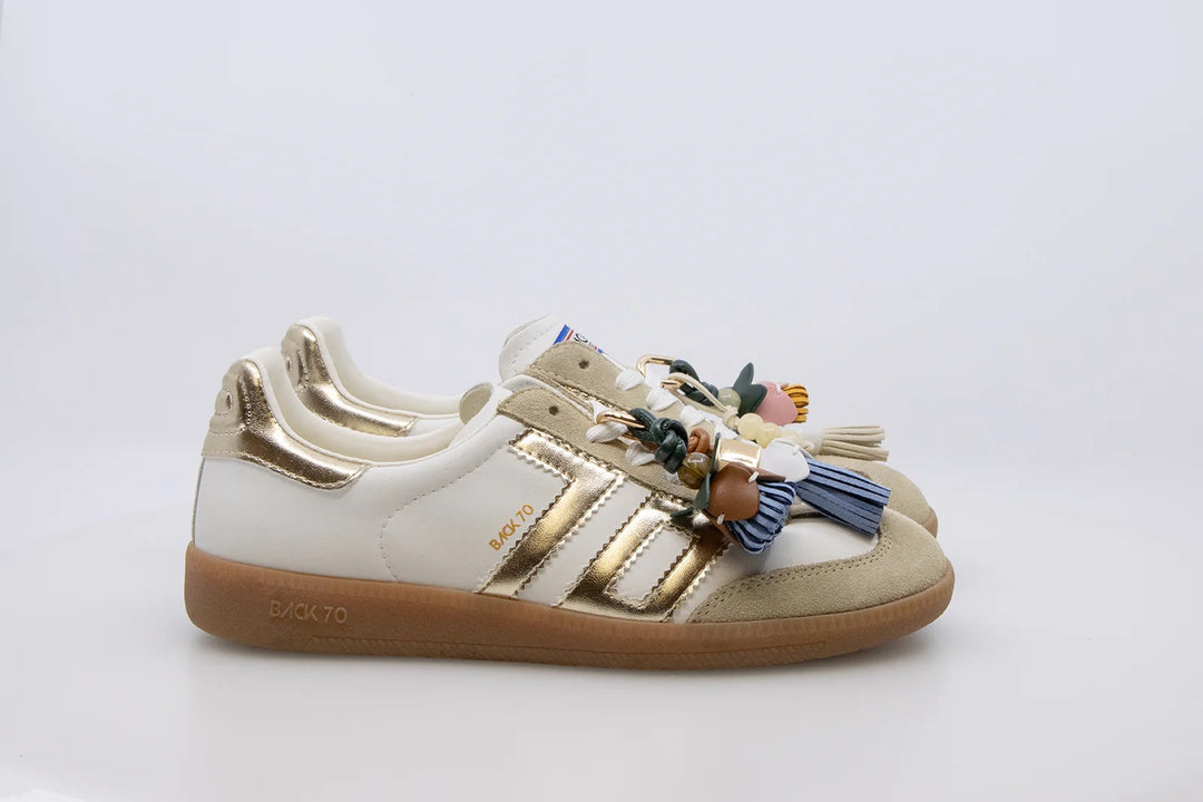 BACK 70 - Eline in Country Fragments Charms