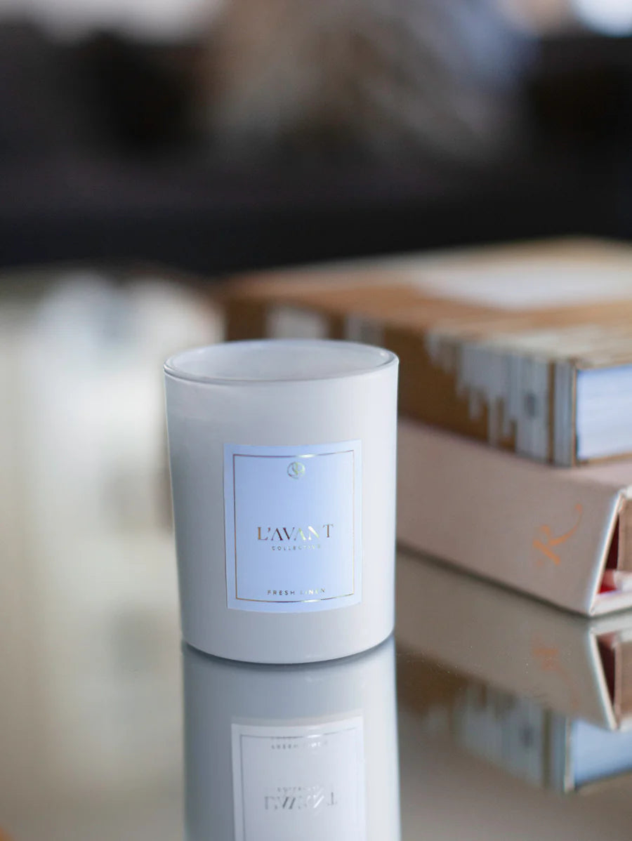 L'AVANT - Fresh Linen Candle in White