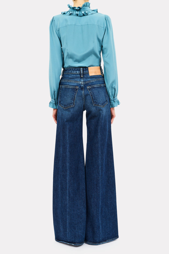 The Stretch Valory Flare Jean