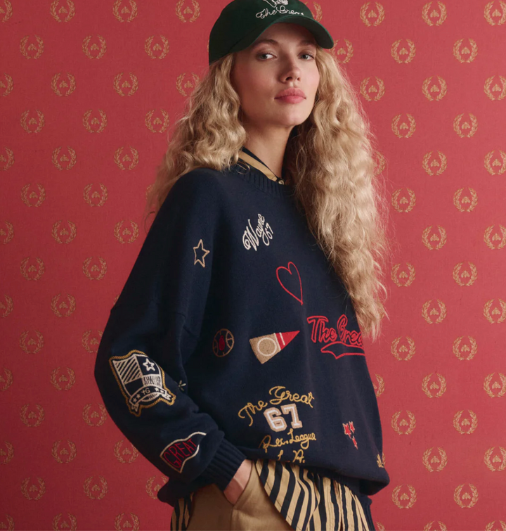 THE GREAT - The Embroidered Oversize Crew Pullover in Navy Sweaters