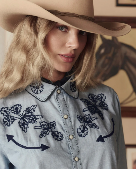 THE GREAT X STETSON - The Chambray Embroidered Western Shirt Button Up Shirt