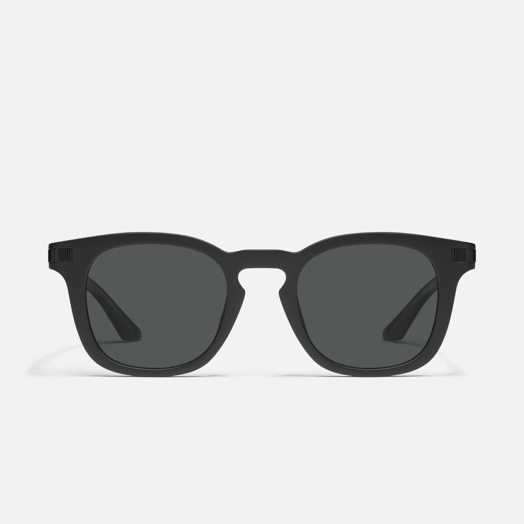 QUAY - Weekender in Polarized Sunglasses