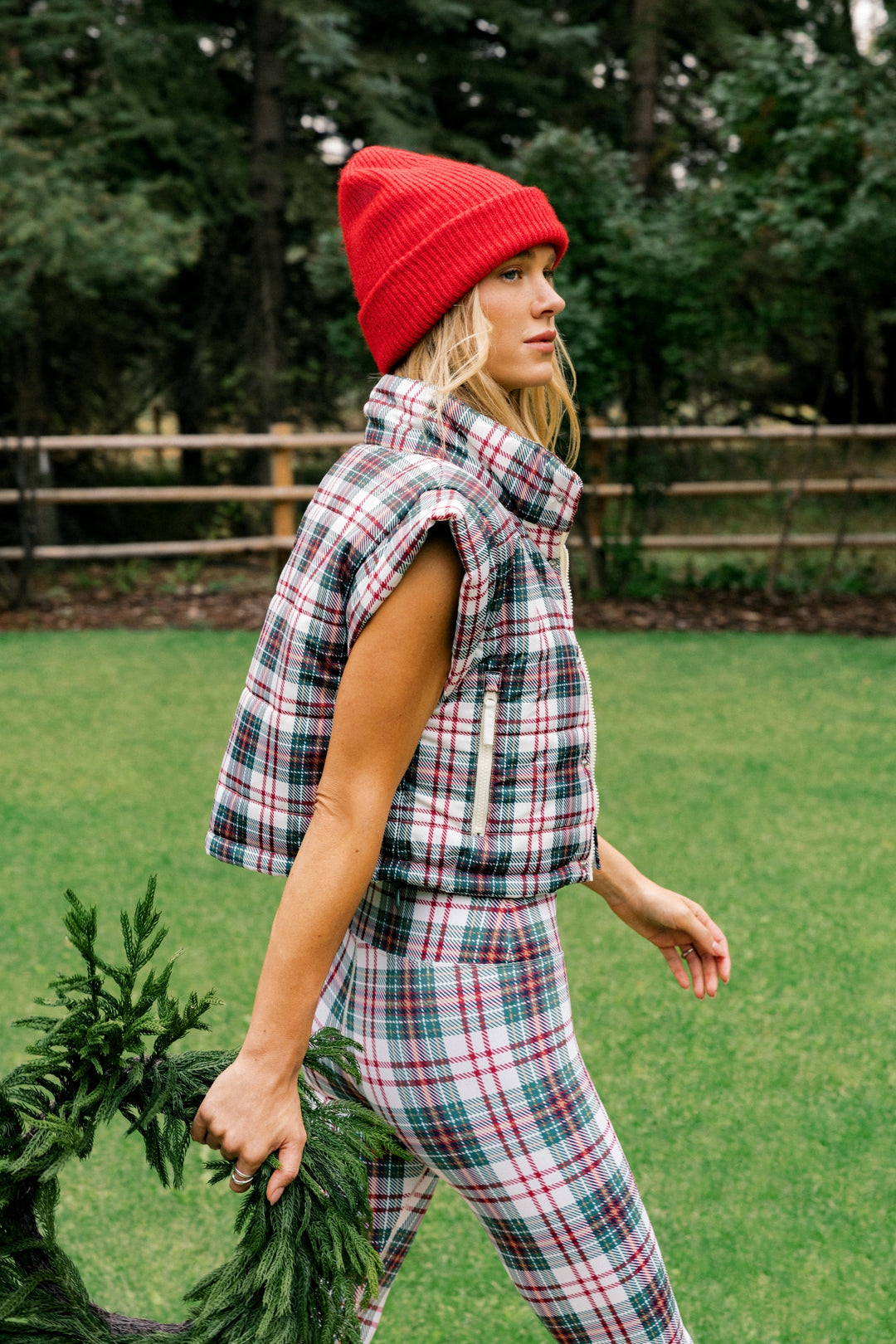 BEACH RIOT - Canyon Puffer Vest in Frosted Pine Plaid
