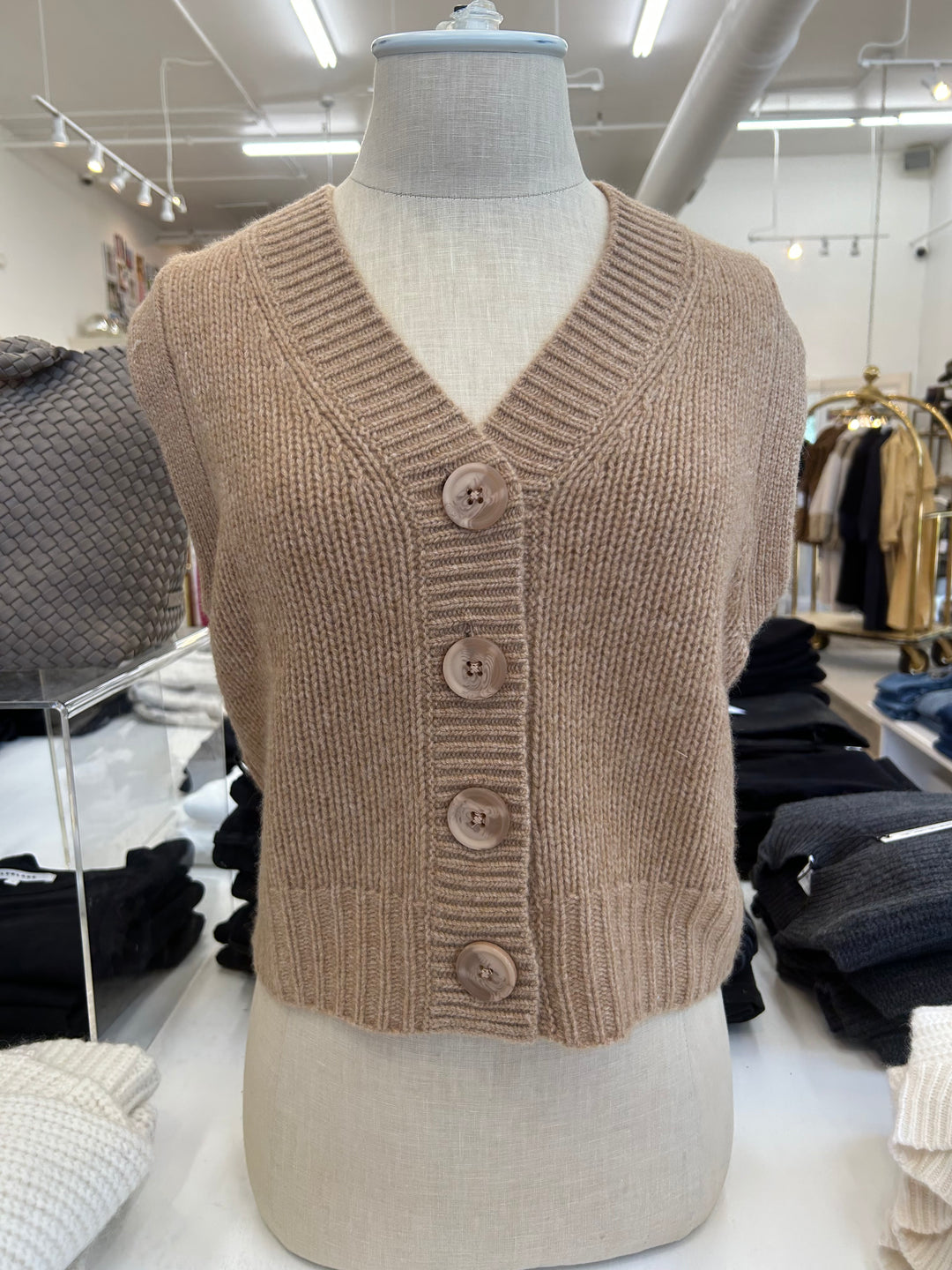 White + Warren - Cashmere Plush Button Vest in Camel Heather
