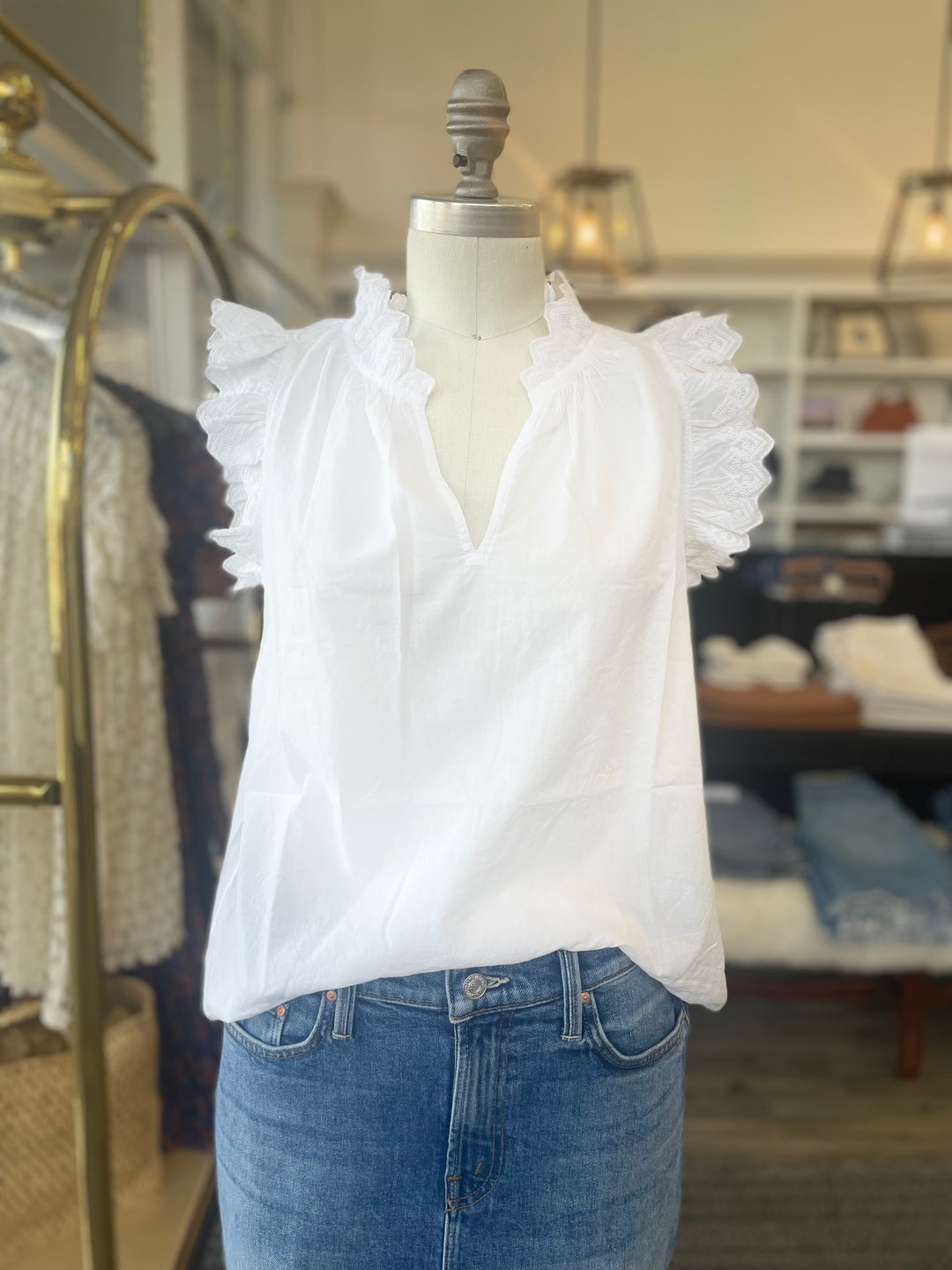 XIRENA - Bexie Top in White Blouse