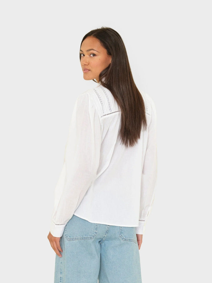 XIRENA - Viviana Shirt in White Button Up Shirt
