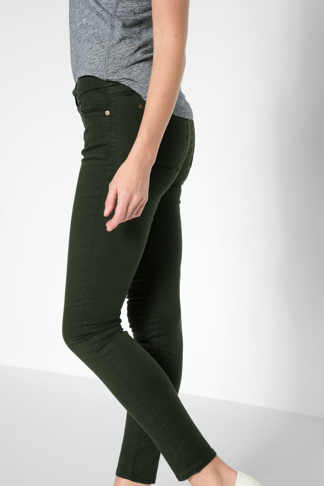 7 For All Mankind - The Ankle Skinny in Bottle Green
