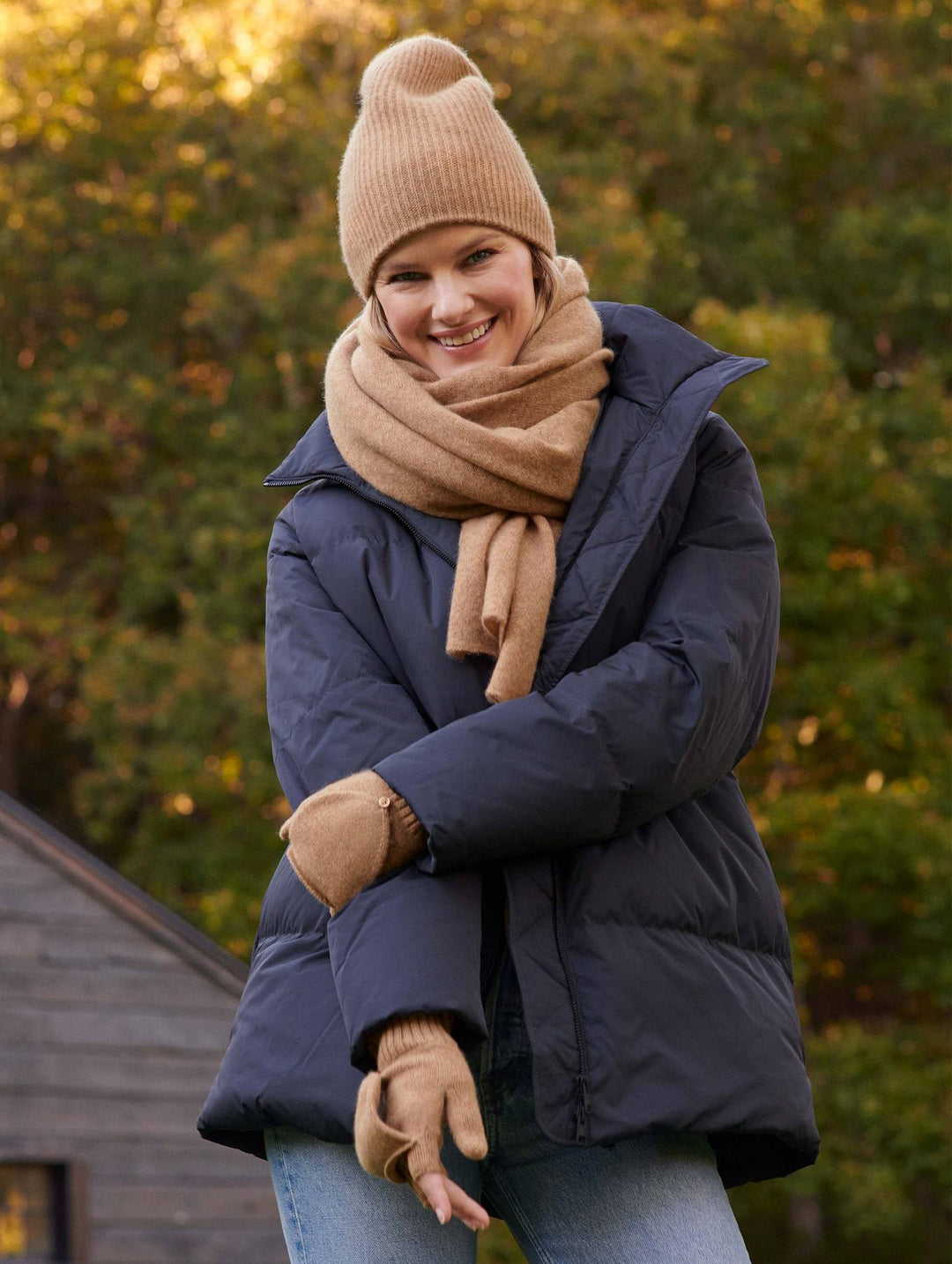 White + Warren - Cashmere Ribbed Pop Top Gloves in Camel Heather