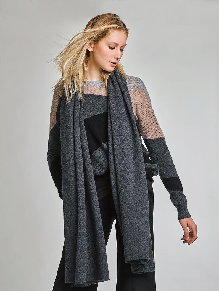 White + Warren - Essential Wrap in Charcoal Heather