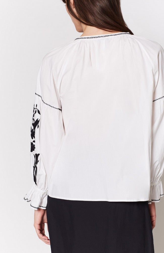 JOIE - Cleavanta in Clean White/ Caviar